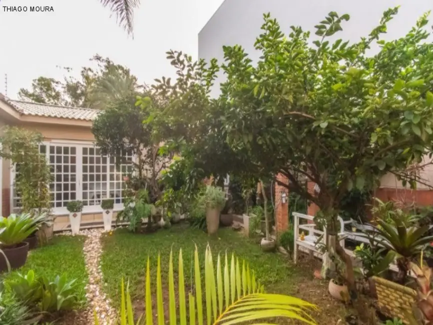 Foto 3 de Casa com 5 quartos à venda, 300m2 em Jardim Sabará, Porto Alegre - RS