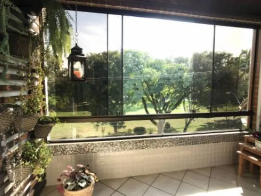 Foto 2 de Apartamento com 4 quartos à venda, 175m2 em Jardim Itu, Porto Alegre - RS