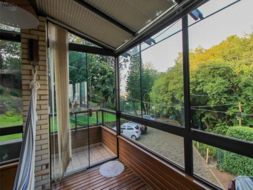 Casa com 4 quartos à venda, 331m2 em Nonoai, Porto Alegre - RS - imagem 8 Foto 8 de Casa com 4 quartos à venda, 331m2 em Nonoai, Porto Alegre - RS