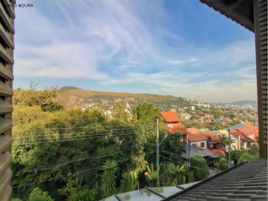 Casa com 4 quartos à venda, 331m2 em Nonoai, Porto Alegre - RS - imagem 5 Foto 5 de Casa com 4 quartos à venda, 331m2 em Nonoai, Porto Alegre - RS