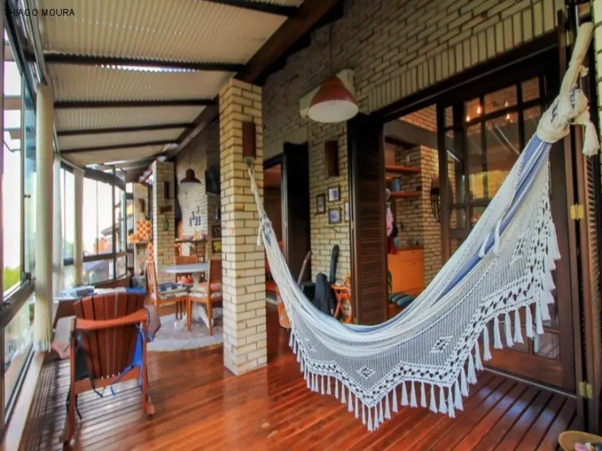 Casa com 4 quartos à venda, 331m2 em Nonoai, Porto Alegre - RS - imagem 4 Foto 4 de Casa com 4 quartos à venda, 331m2 em Nonoai, Porto Alegre - RS