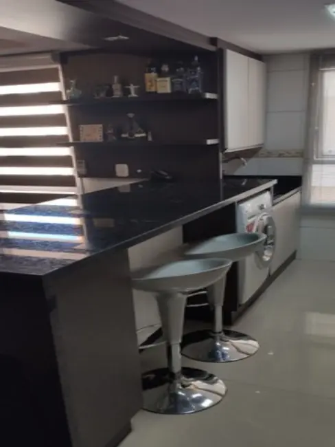 Apartamento com 2 quartos à venda, 54m2 em Petrópolis, Caxias Do Sul - RS - imagem 8 Foto 8 de Apartamento com 2 quartos à venda, 54m2 em Petrópolis, Caxias Do Sul - RS