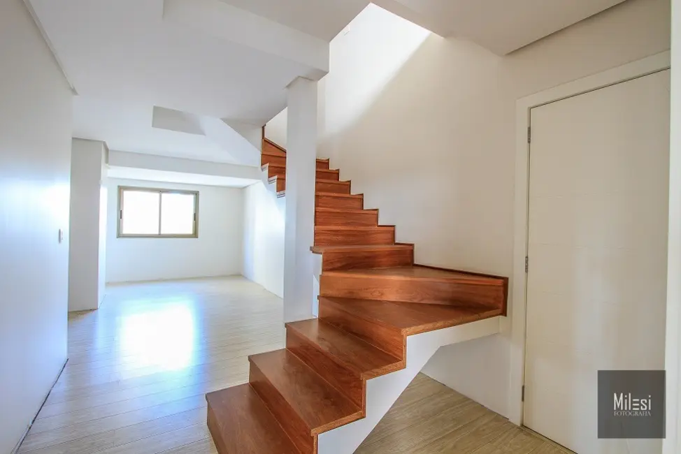 Foto 9 de Apartamento com 3 quartos à venda, 248m2 em Caxias Do Sul - RS