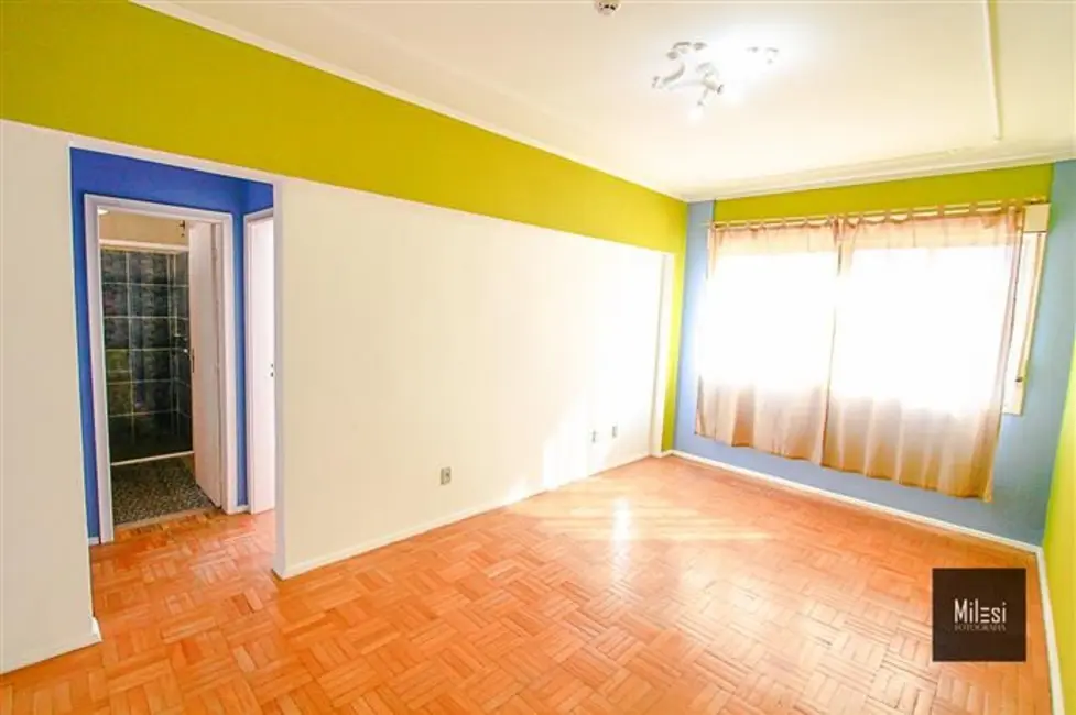 Apartamento com 1 quarto à venda, 54m2 em Centro, Caxias Do Sul - RS - imagem 4 Foto 4 de Apartamento com 1 quarto à venda, 54m2 em Centro, Caxias Do Sul - RS