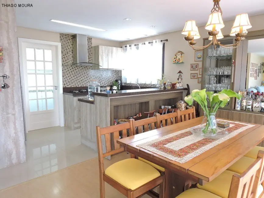 Apartamento com 2 quartos à venda, 126m2 em Caxias Do Sul - RS - imagem 9 Foto 9 de Apartamento com 2 quartos à venda, 126m2 em Caxias Do Sul - RS