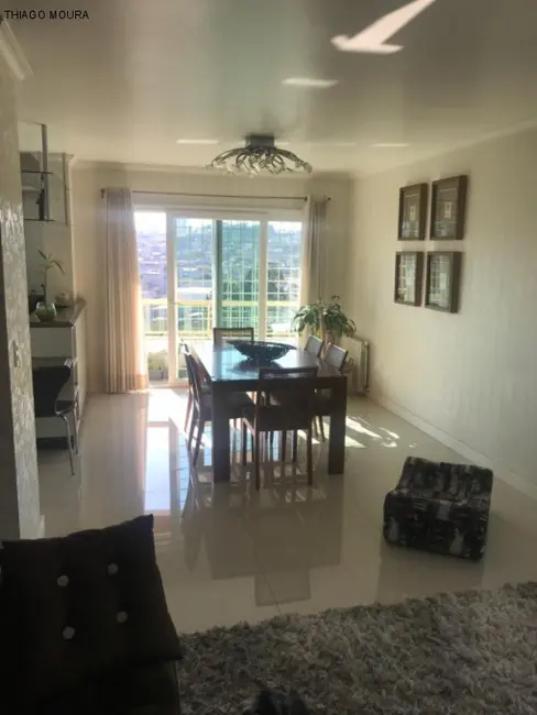 Apartamento com 3 quartos à venda, 191m2 em Caxias Do Sul - RS - imagem 8 Foto 8 de Apartamento com 3 quartos à venda, 191m2 em Caxias Do Sul - RS