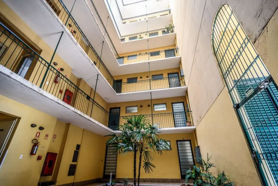 Foto 2 de Apartamento com 3 quartos à venda, 63m2 em São Sebastião, Porto Alegre - RS