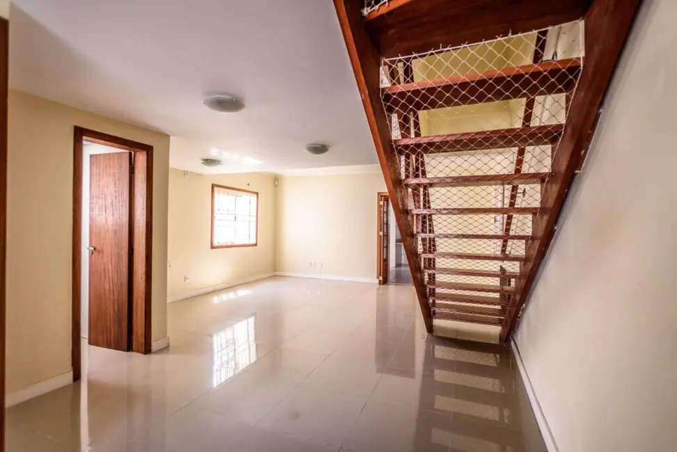 Foto 4 de Casa com 4 quartos à venda, 225m2 em Tristeza, Porto Alegre - RS