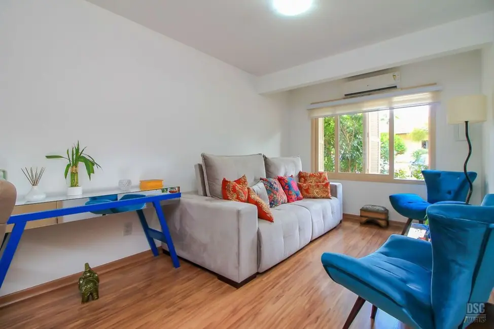 Foto 3 de Casa de Condomínio com 2 quartos à venda, 122m2 em Ipanema, Porto Alegre - RS