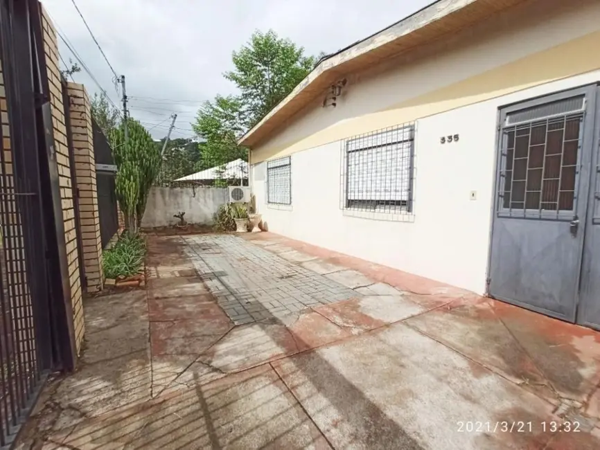 Foto 1 de Casa com 2 quartos à venda, 130m2 em Cavalhada, Porto Alegre - RS
