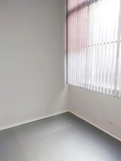 Sala Comercial à venda, 39m2 em Centro Histórico, Porto Alegre - RS - imagem 9 Foto 9 de Sala Comercial à venda, 39m2 em Centro Histórico, Porto Alegre - RS