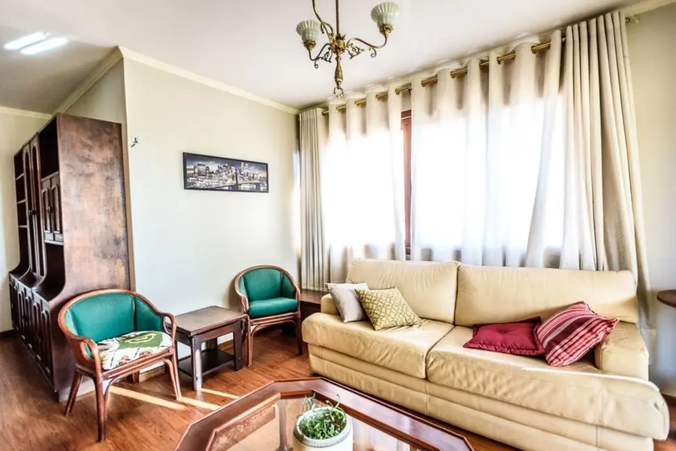 Apartamento com 3 quartos à venda, 123m2 em Petrópolis, Porto Alegre - RS - imagem 3 Foto 3 de Apartamento com 3 quartos à venda, 123m2 em Petrópolis, Porto Alegre - RS