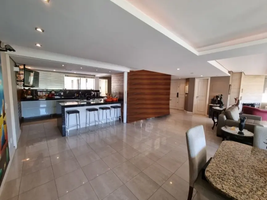 Foto 6 de Apartamento com 3 quartos à venda, 300m2 em Auxiliadora, Porto Alegre - RS