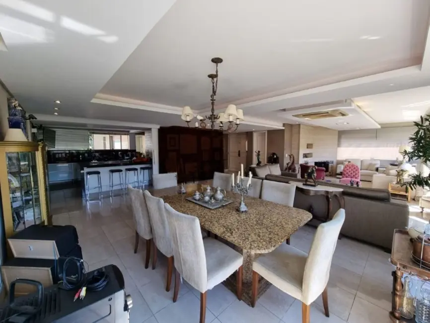 Foto 3 de Apartamento com 3 quartos à venda, 300m2 em Auxiliadora, Porto Alegre - RS