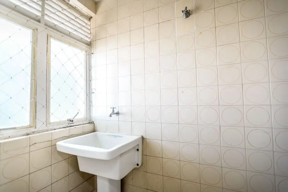 Foto 4 de Apartamento com 3 quartos à venda, 230m2 em Passo da Areia, Porto Alegre - RS