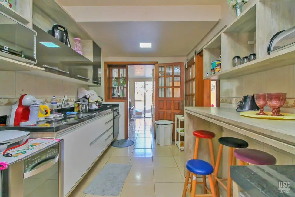 Foto 7 de Casa com 3 quartos à venda, 256m2 em Ipanema, Porto Alegre - RS