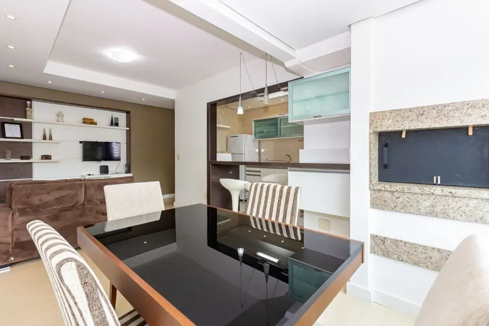 Apartamento com 2 quartos à venda, 67m2 em Teresópolis, Porto Alegre - RS - imagem 4 Foto 4 de Apartamento com 2 quartos à venda, 67m2 em Teresópolis, Porto Alegre - RS