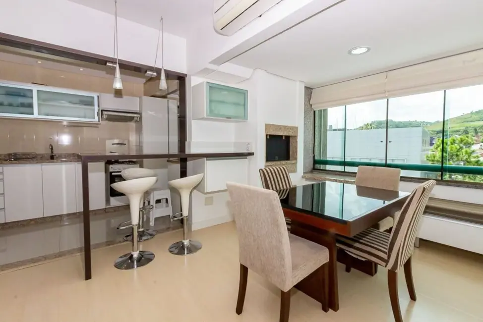 Apartamento com 2 quartos à venda, 67m2 em Teresópolis, Porto Alegre - RS - imagem 6 Foto 6 de Apartamento com 2 quartos à venda, 67m2 em Teresópolis, Porto Alegre - RS