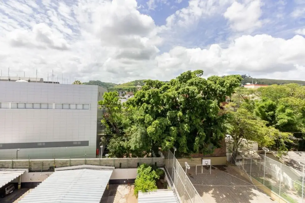 Apartamento com 2 quartos à venda, 67m2 em Teresópolis, Porto Alegre - RS - imagem 9 Foto 9 de Apartamento com 2 quartos à venda, 67m2 em Teresópolis, Porto Alegre - RS