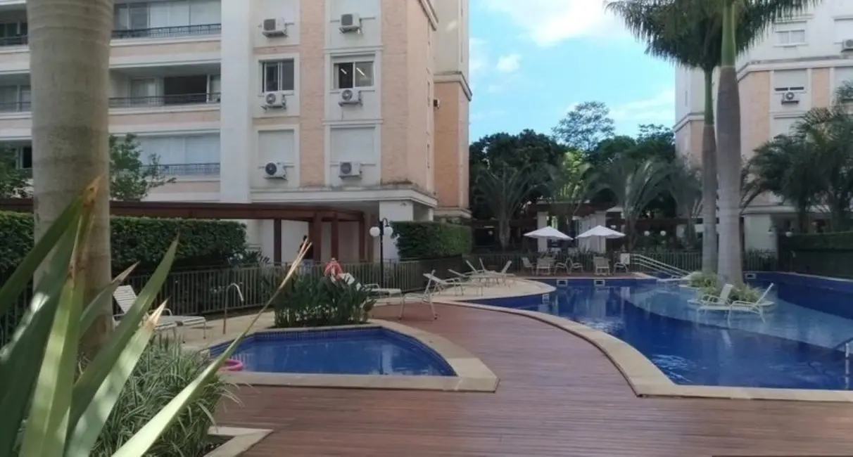 Foto 6 de Apartamento com 2 quartos à venda, 69m2 em Passo da Areia, Porto Alegre - RS