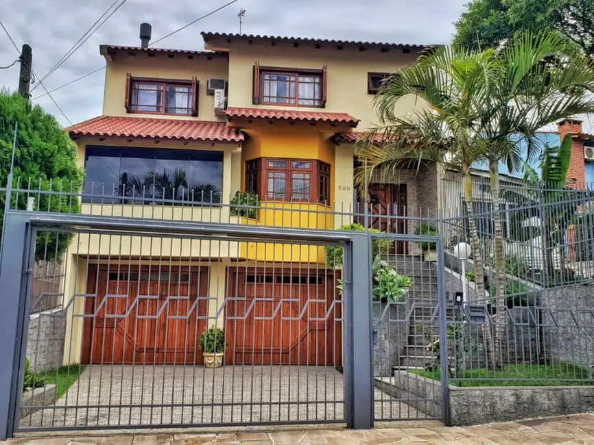 Foto 2 de Casa com 4 quartos à venda, 300m2 em Sarandi, Porto Alegre - RS