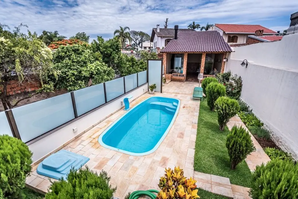 Foto 6 de Casa com 4 quartos à venda, 300m2 em Sarandi, Porto Alegre - RS