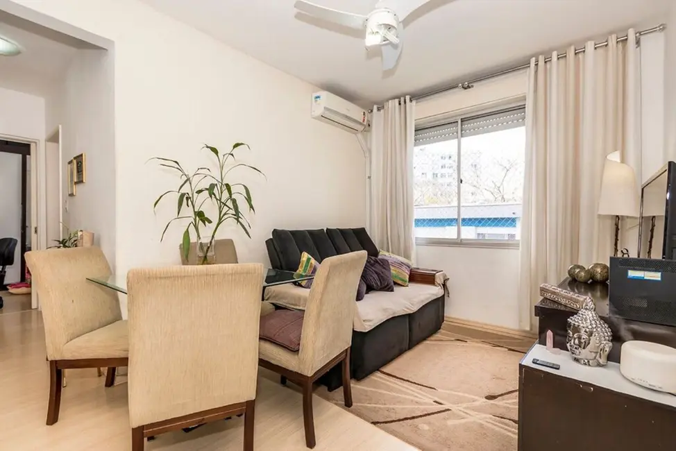 Foto 4 de Apartamento com 2 quartos à venda, 48m2 em Cristal, Porto Alegre - RS