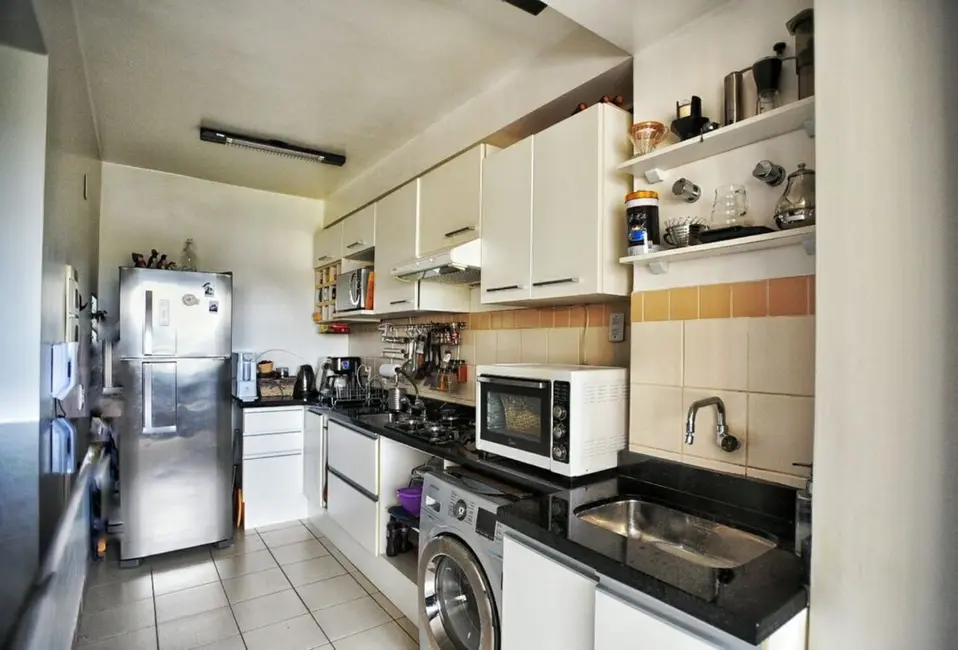 Apartamento com 3 quartos à venda, 88m2 em Vila Ipiranga, Porto Alegre - RS - imagem 8 Foto 8 de Apartamento com 3 quartos à venda, 88m2 em Vila Ipiranga, Porto Alegre - RS