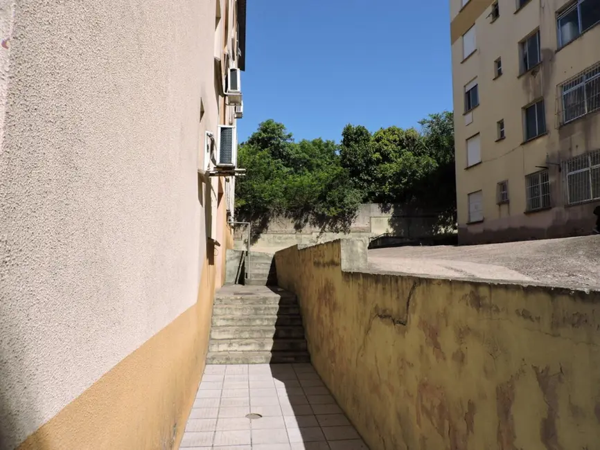 Apartamento com 1 quarto à venda, 40m2 em Teresópolis, Porto Alegre - RS - imagem 3 Foto 3 de Apartamento com 1 quarto à venda, 40m2 em Teresópolis, Porto Alegre - RS