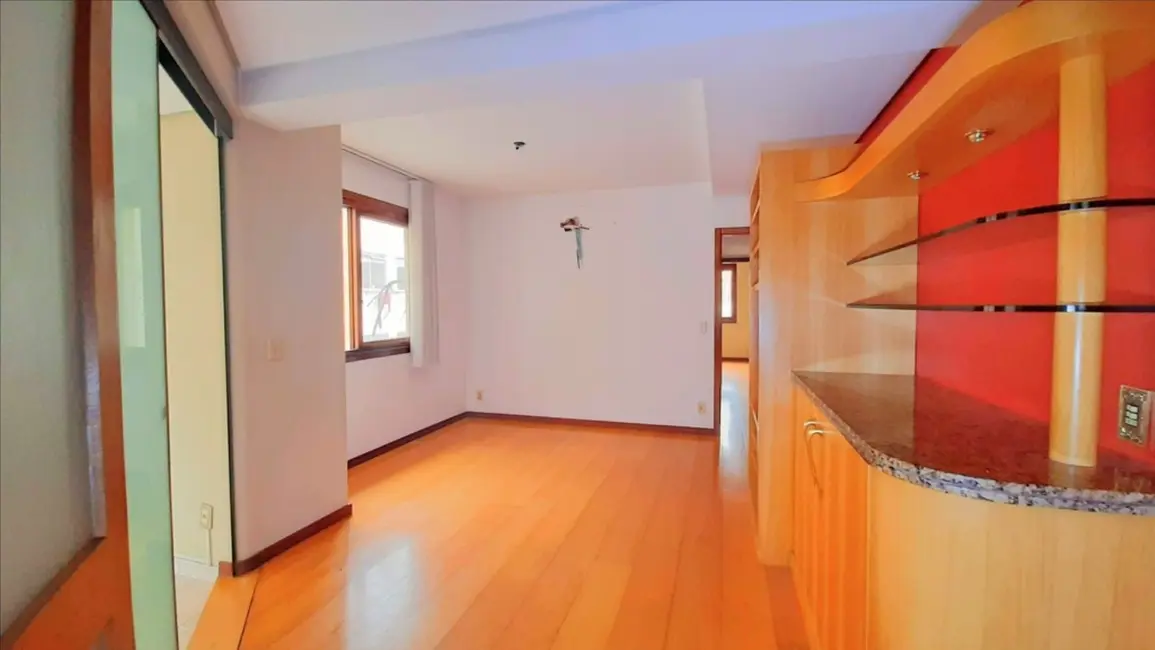 Foto 3 de Apartamento com 2 quartos à venda, 74m2 em Santana, Porto Alegre - RS