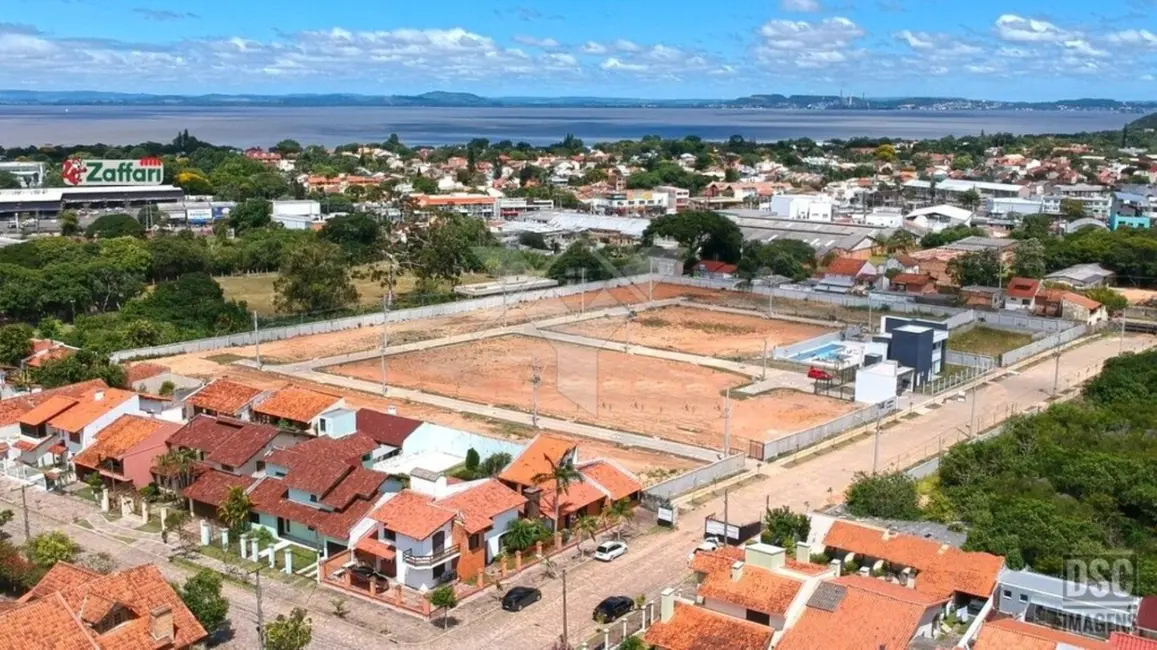 Foto 1 de Terreno / Lote à venda, 74m2 em Ipanema, Porto Alegre - RS