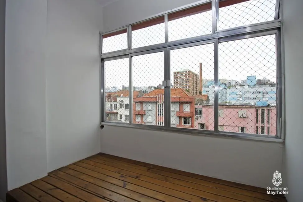 Foto 3 de Apartamento com 2 quartos à venda, 63m2 em Floresta, Porto Alegre - RS