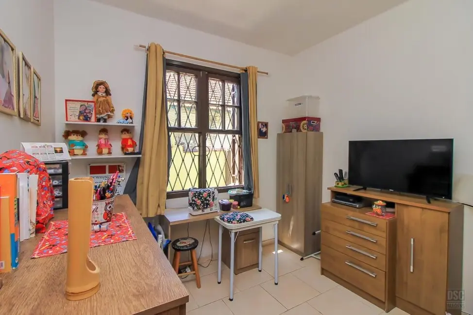 Foto 8 de Casa com 11 quartos à venda, 338m2 em Santa Tereza, Porto Alegre - RS