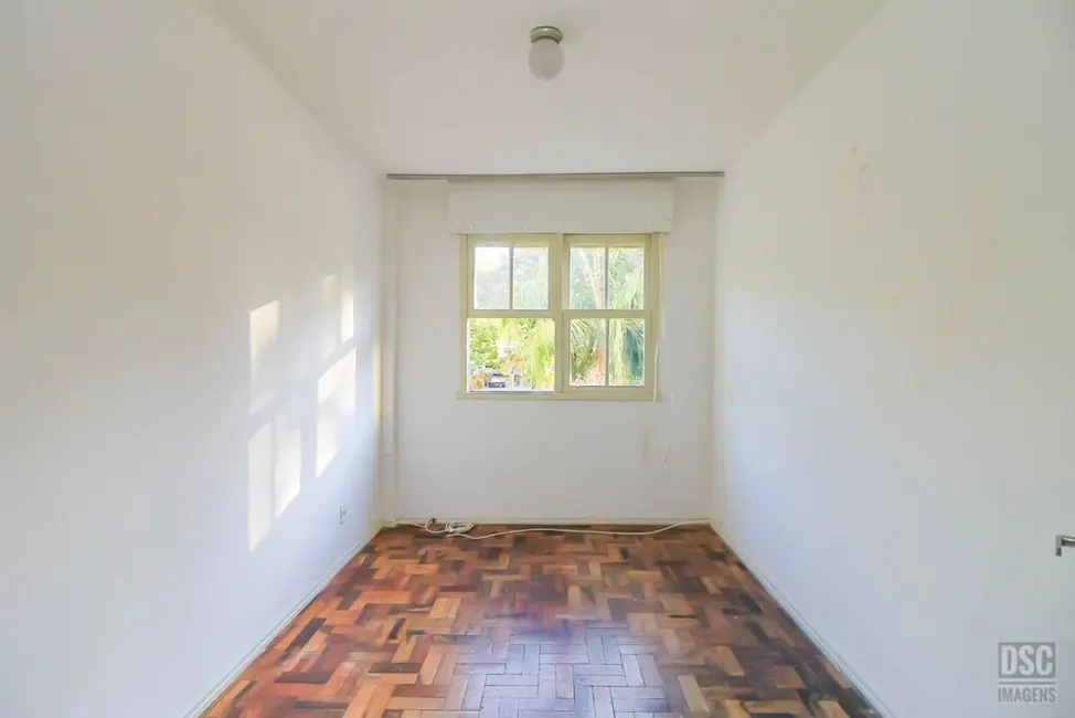 Foto 8 de Apartamento com 2 quartos à venda, 56m2 em Santo Antônio, Porto Alegre - RS