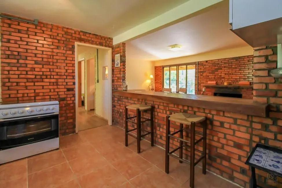 Casa com 3 quartos à venda, 200m2 em Belém Novo, Porto Alegre - RS - imagem 6 Foto 6 de Casa com 3 quartos à venda, 200m2 em Belém Novo, Porto Alegre - RS