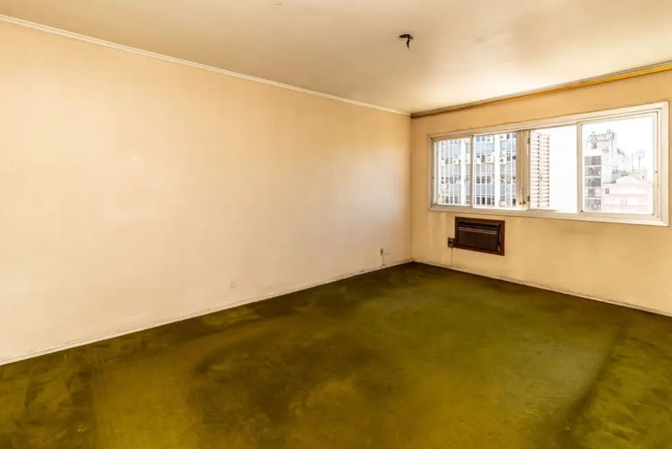 Apartamento com 3 quartos à venda, 122m2 em Independência, Porto Alegre - RS - imagem 3 Foto 3 de Apartamento com 3 quartos à venda, 122m2 em Independência, Porto Alegre - RS