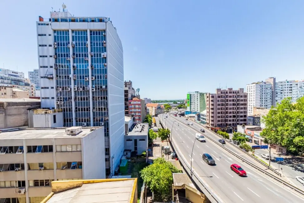 Apartamento com 3 quartos à venda, 122m2 em Independência, Porto Alegre - RS - imagem 8 Foto 8 de Apartamento com 3 quartos à venda, 122m2 em Independência, Porto Alegre - RS