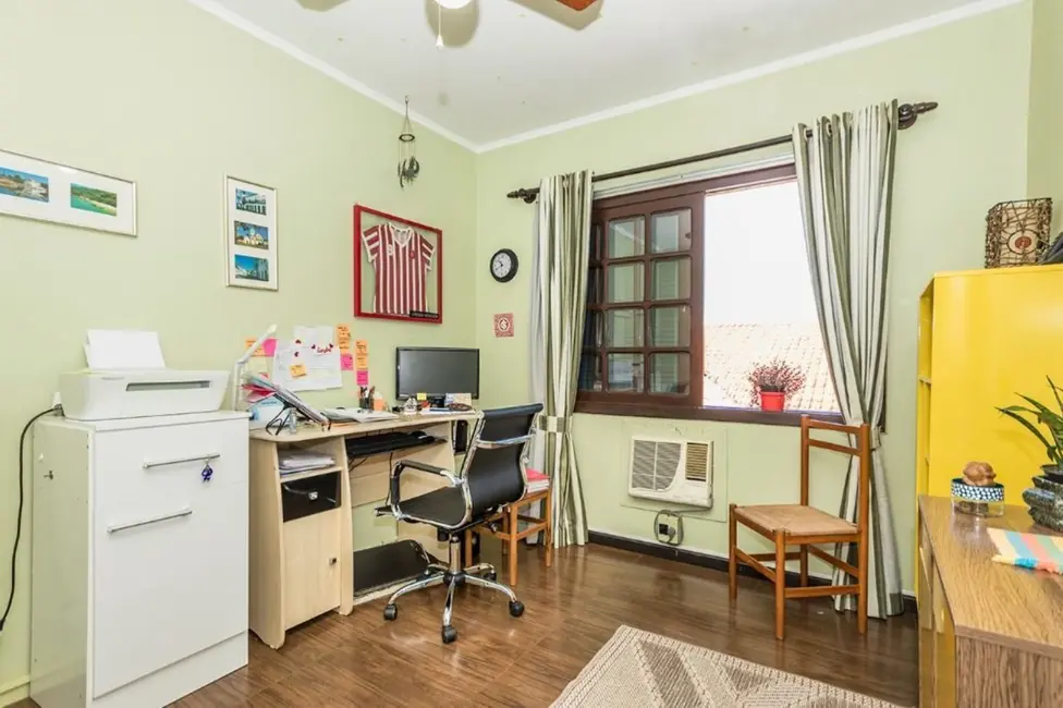 Foto 7 de Casa com 4 quartos à venda, 272m2 em Jardim Sabará, Porto Alegre - RS