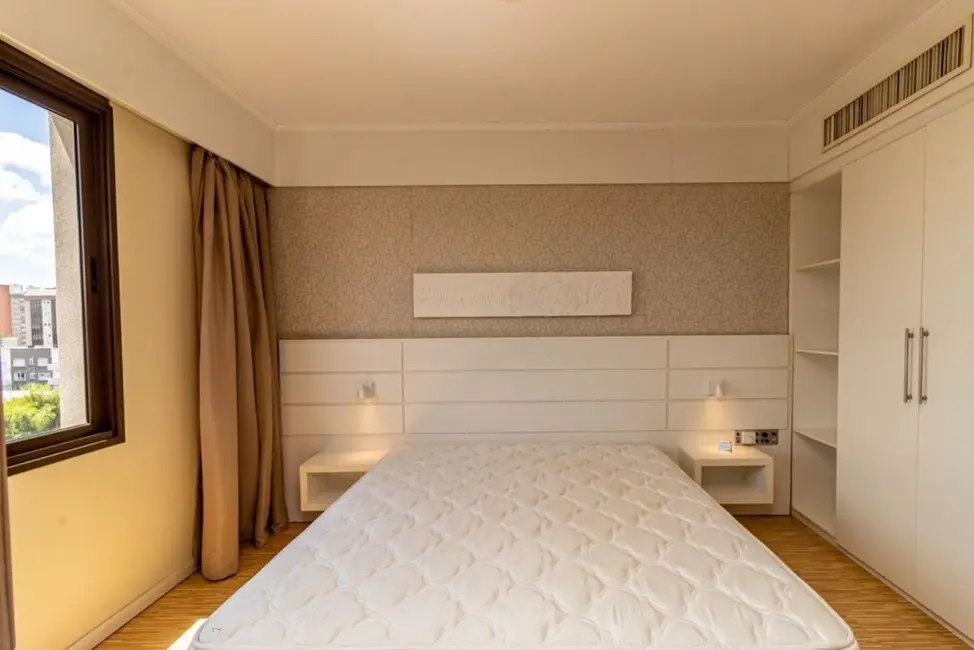 Foto 8 de Apartamento com 1 quarto à venda, 40m2 em Floresta, Porto Alegre - RS