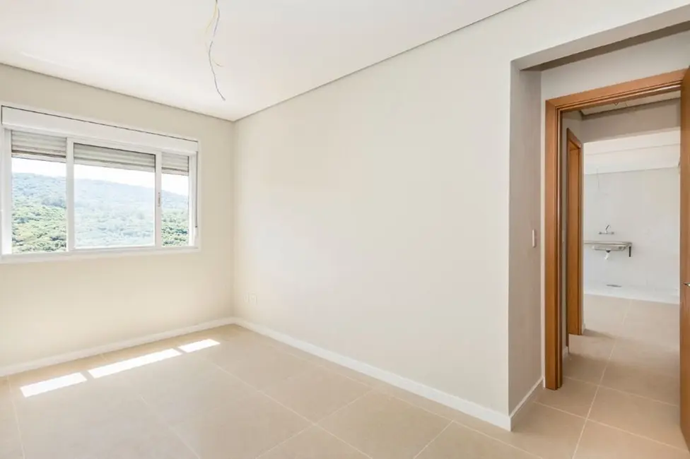 Apartamento com 3 quartos à venda, 71m2 em Agronomia, Porto Alegre - RS - imagem 5 Foto 5 de Apartamento com 3 quartos à venda, 71m2 em Agronomia, Porto Alegre - RS