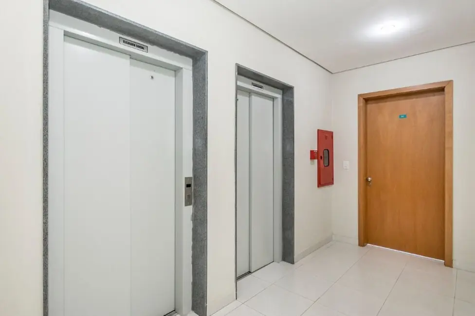 Apartamento com 3 quartos à venda, 71m2 em Agronomia, Porto Alegre - RS - imagem 9 Foto 9 de Apartamento com 3 quartos à venda, 71m2 em Agronomia, Porto Alegre - RS