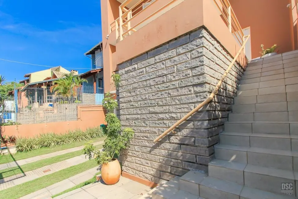 Casa com 3 quartos à venda, 265m2 em Espírito Santo, Porto Alegre - RS - imagem 6 Foto 6 de Casa com 3 quartos à venda, 265m2 em Espírito Santo, Porto Alegre - RS