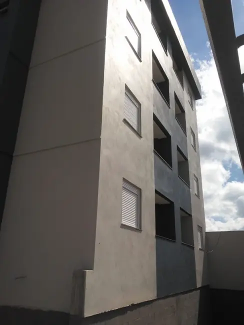 Apartamento com 2 quartos à venda, 65m2 em Desvio Rizzo, Caxias Do Sul - RS - imagem 4 Foto 4 de Apartamento com 2 quartos à venda, 65m2 em Desvio Rizzo, Caxias Do Sul - RS