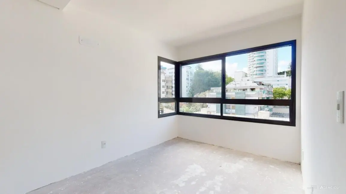 Foto 2 de Apartamento com 2 quartos à venda, 143m2 em Bela Vista, Porto Alegre - RS