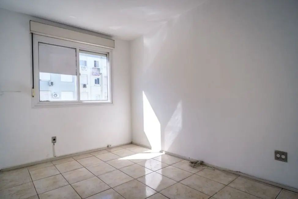 Foto 6 de Apartamento com 1 quarto à venda, 36m2 em Farrapos, Porto Alegre - RS