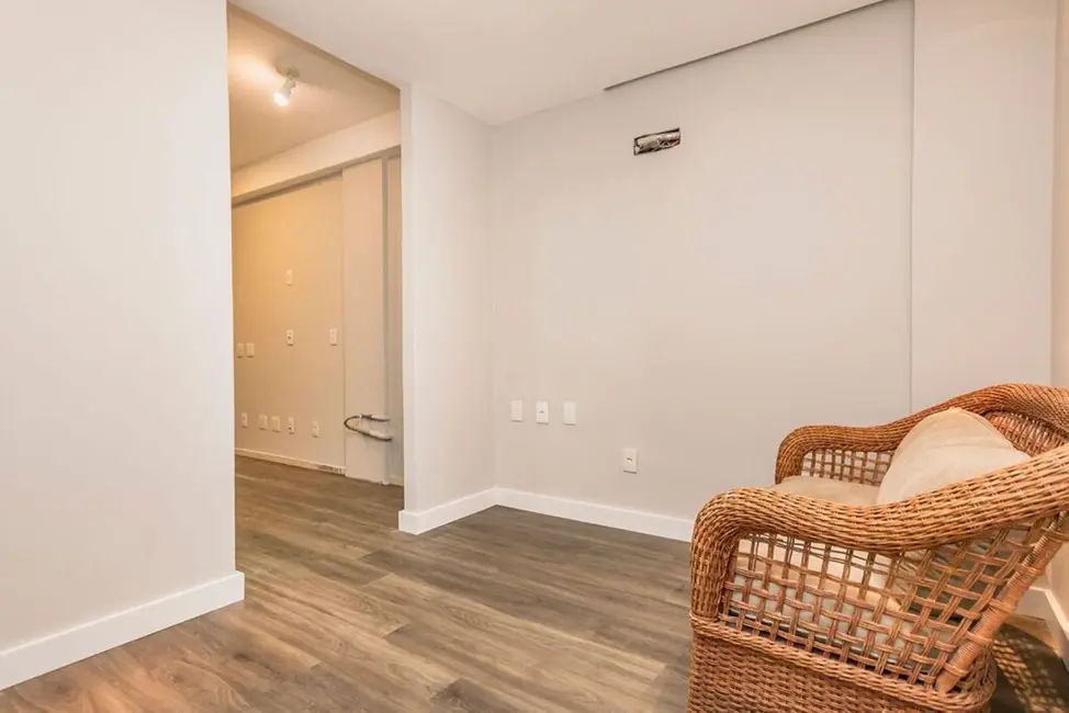 Foto 3 de Sala Comercial à venda, 31m2 em Petrópolis, Porto Alegre - RS