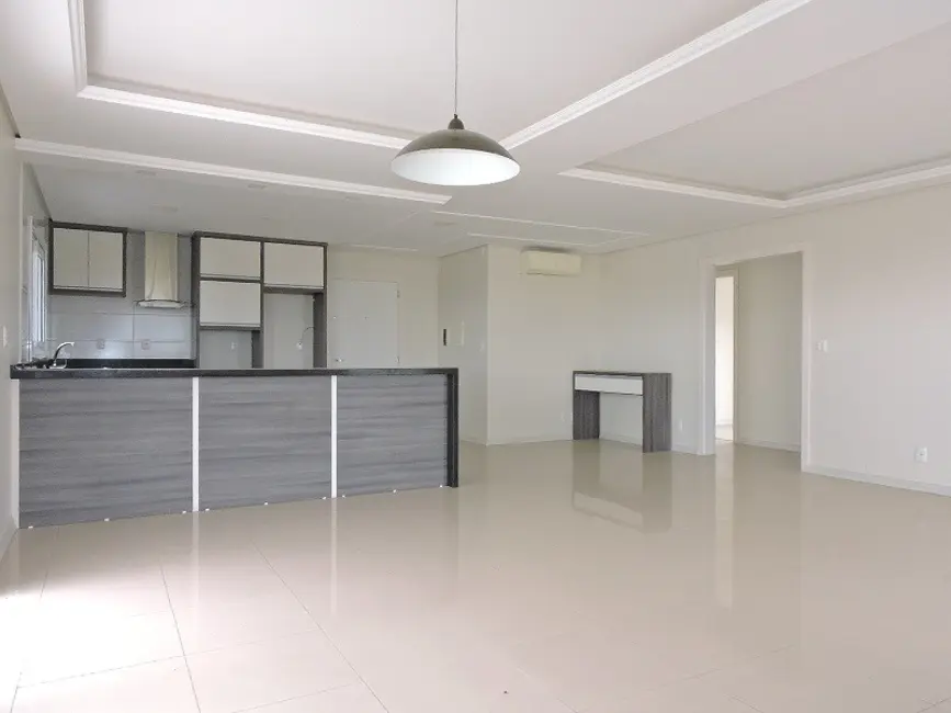 Foto 2 de Apartamento com 3 quartos à venda, 213m2 em Desvio Rizzo, Caxias Do Sul - RS