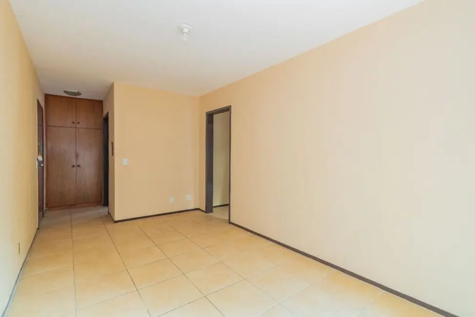 Foto 6 de Apartamento com 1 quarto à venda, 45m2 em Camaquã, Porto Alegre - RS