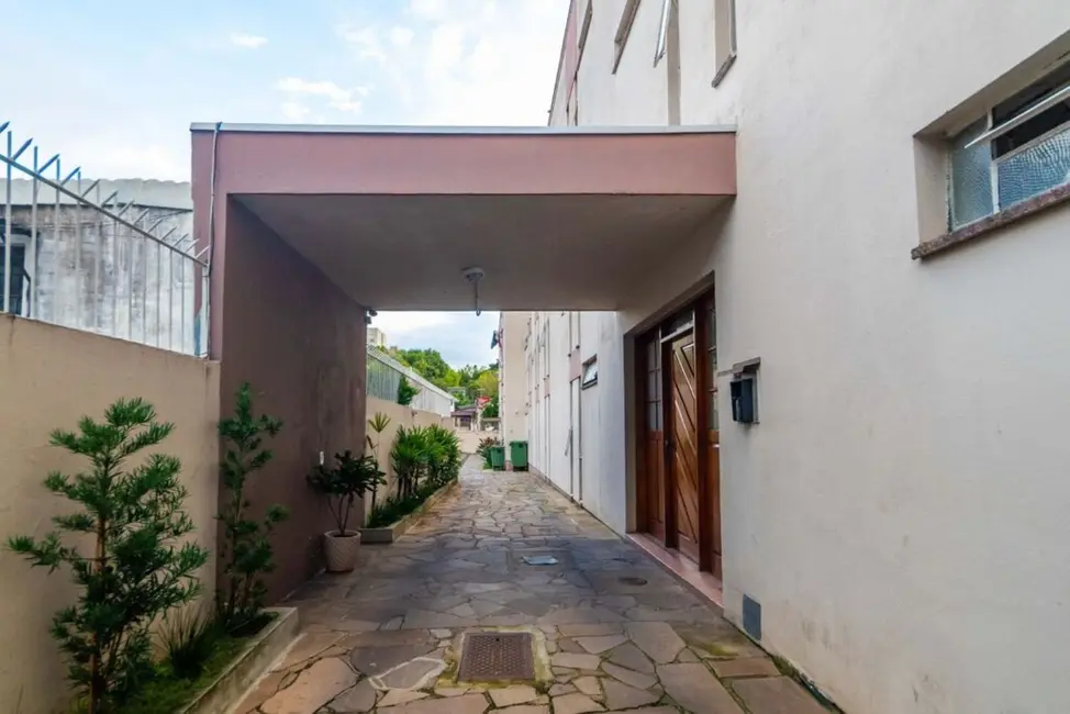 Foto 2 de Apartamento com 1 quarto à venda, 45m2 em Camaquã, Porto Alegre - RS