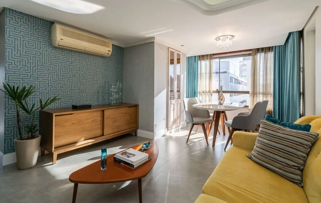 Apartamento com 3 quartos à venda, 238m2 em Menino Deus, Porto Alegre - RS - imagem 9 Foto 9 de Apartamento com 3 quartos à venda, 238m2 em Menino Deus, Porto Alegre - RS